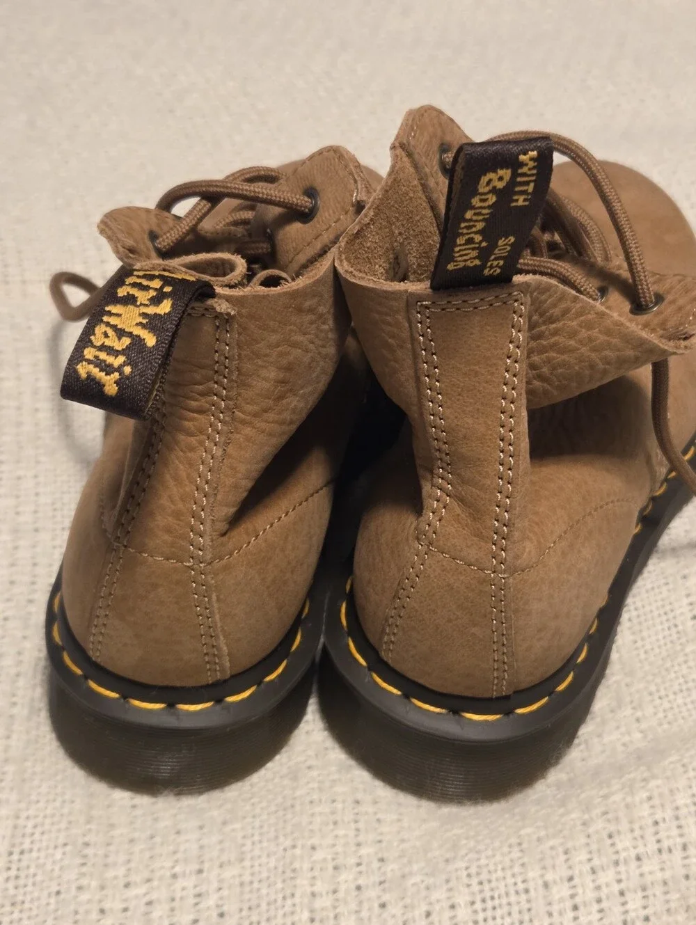 Dr. Martens 101 Unbound Tumbled Nubuck Leather Boots Tan 6M 7L Air Wair